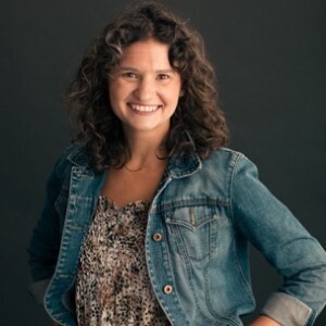 Kelly Aratoon